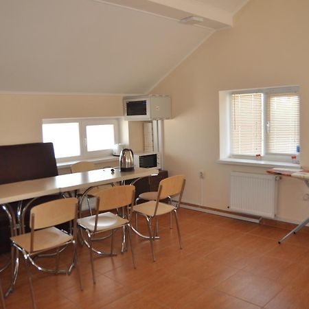 Hostel Stozhary Тернополь Экстерьер фото