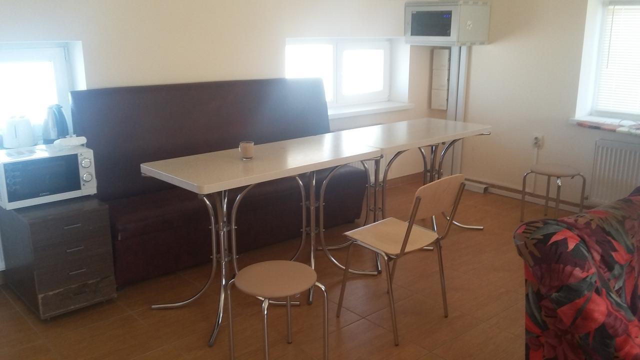 Hostel Stozhary Тернополь Экстерьер фото