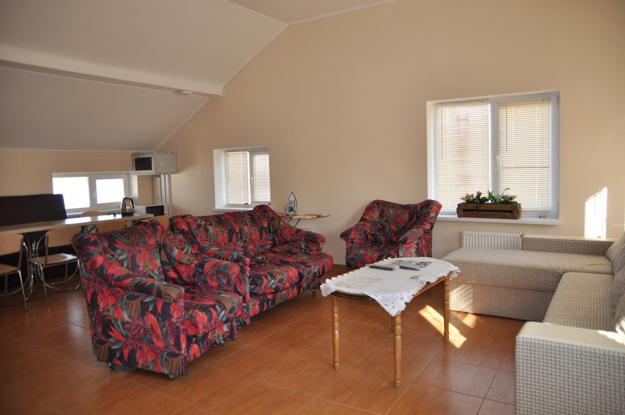 Hostel Stozhary Тернополь Экстерьер фото