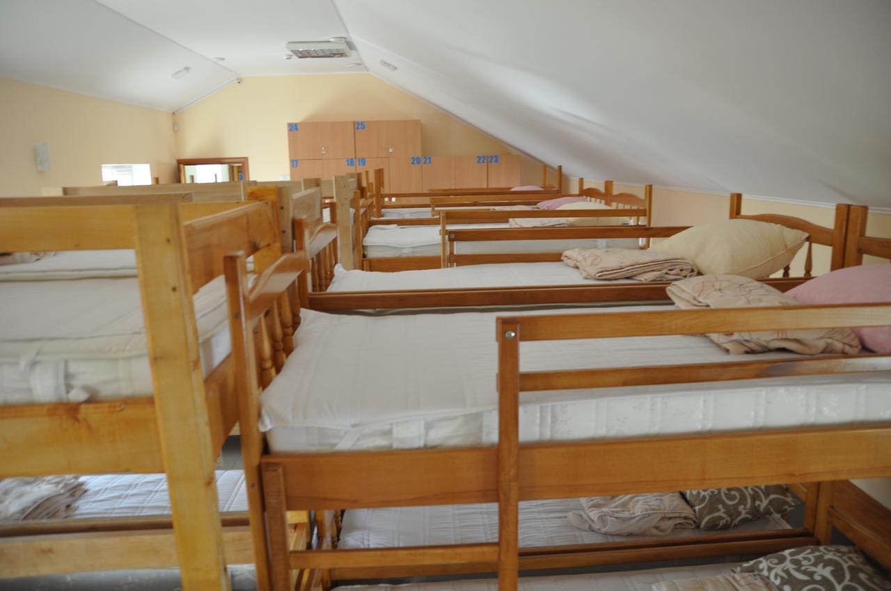 Hostel Stozhary Тернополь Экстерьер фото