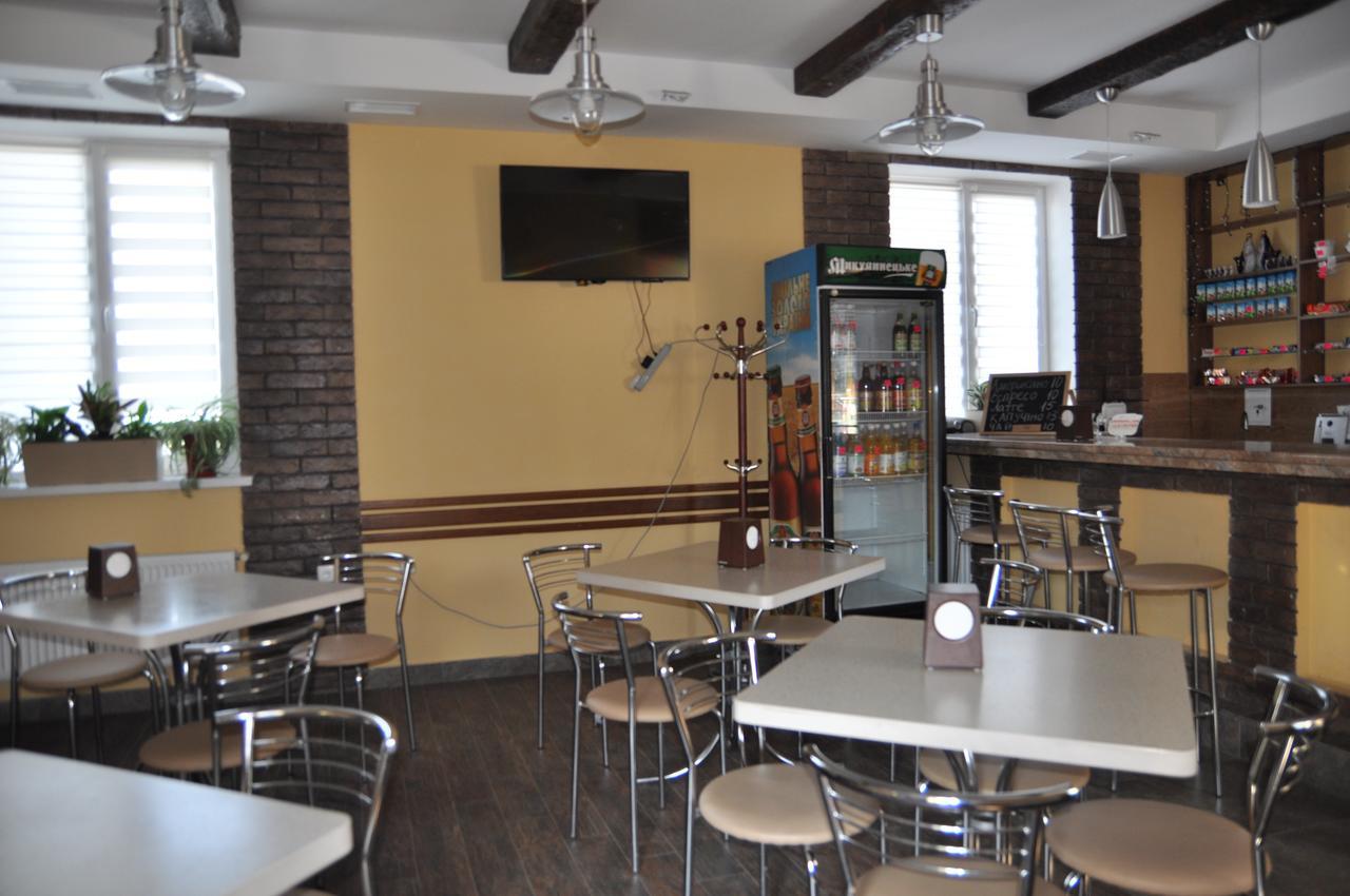 Hostel Stozhary Тернополь Экстерьер фото