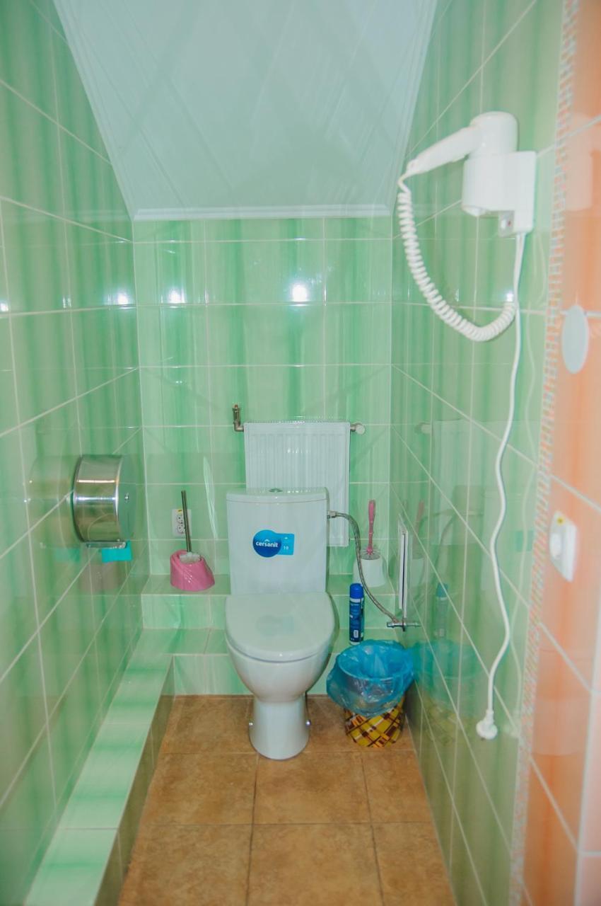Hostel Stozhary Тернополь Экстерьер фото